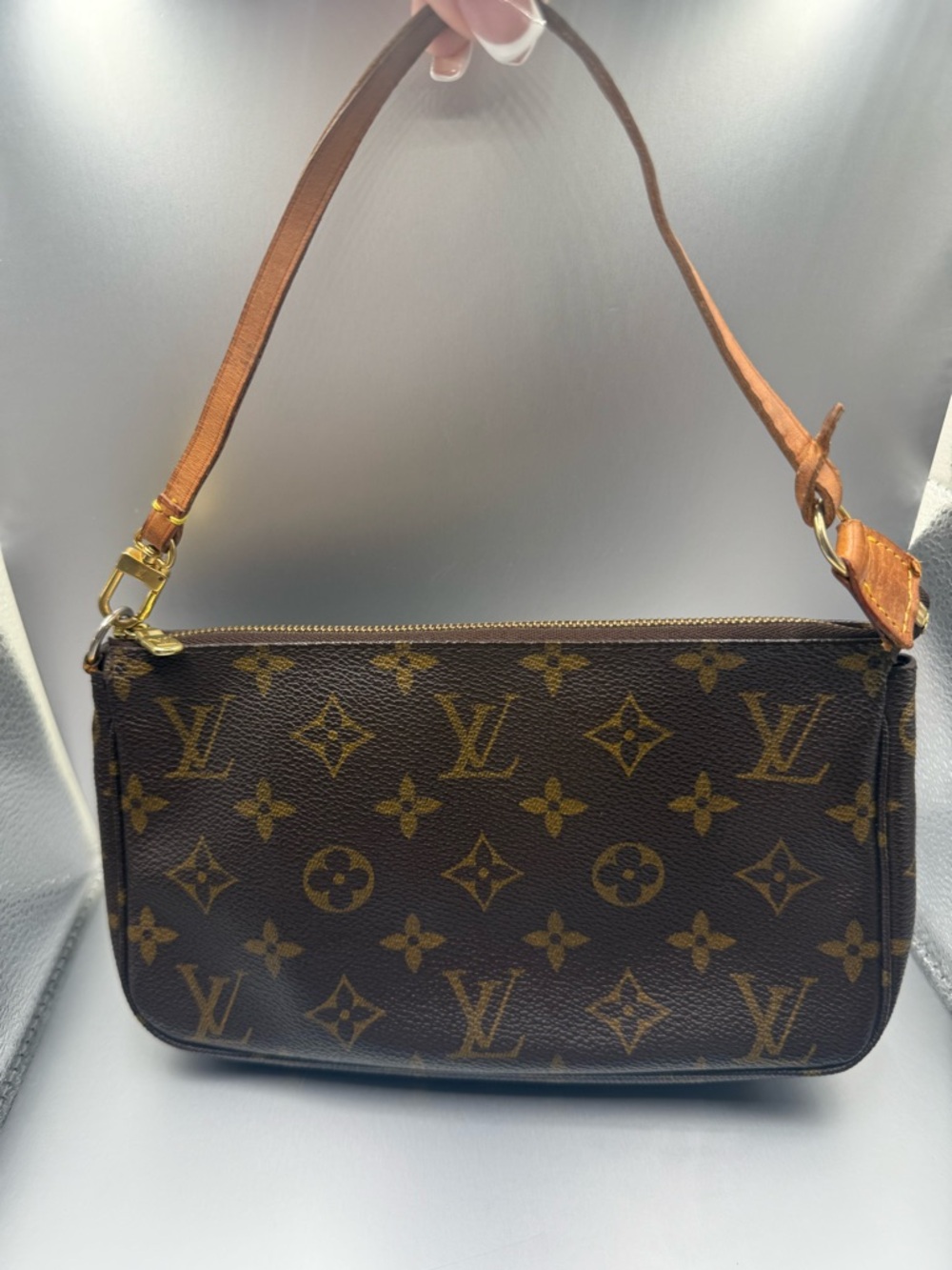 Louis Vuitton Monogram pochette
